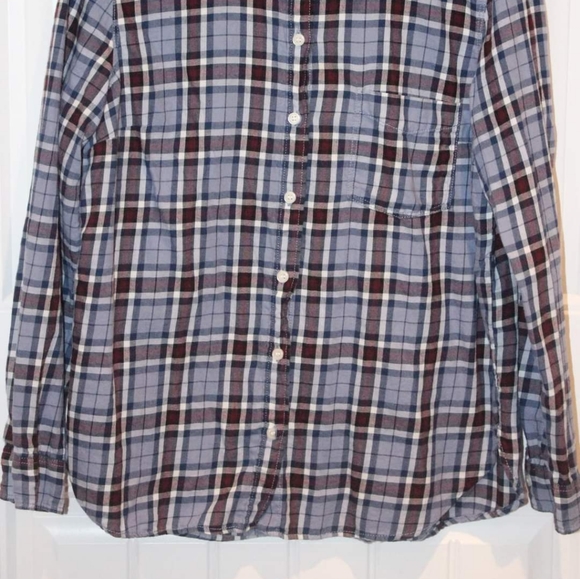 2/$20 🏷 Women's Plaid Shirt Size Large - Picture 3 of 3